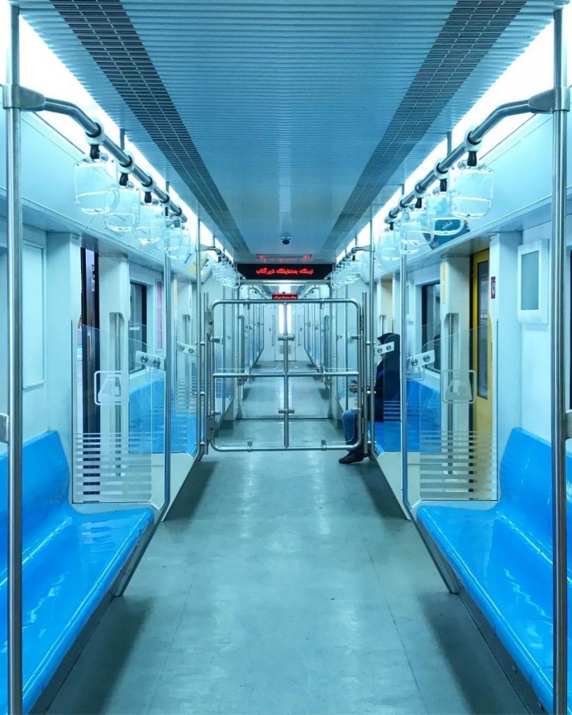 Вид вагонов метро в разных странах мира. ФОТО