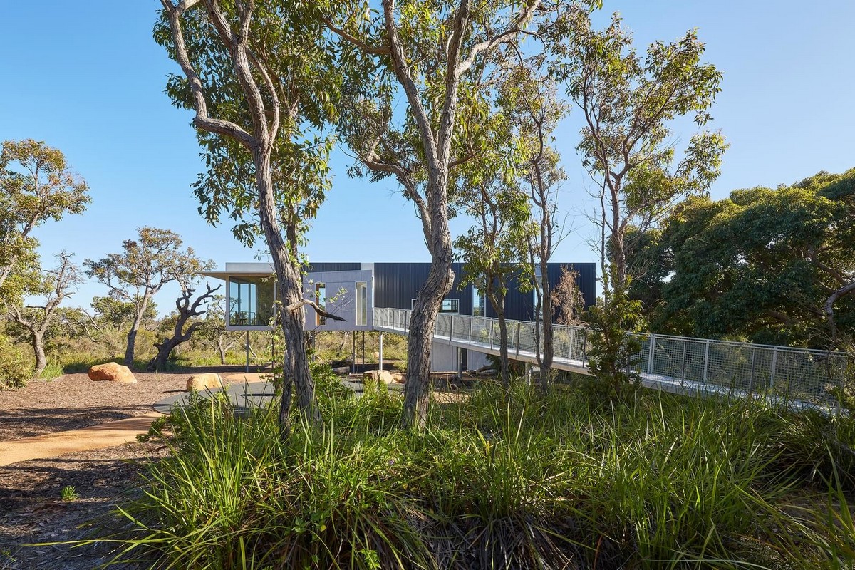 Загородный дом в дикой природе Австралии