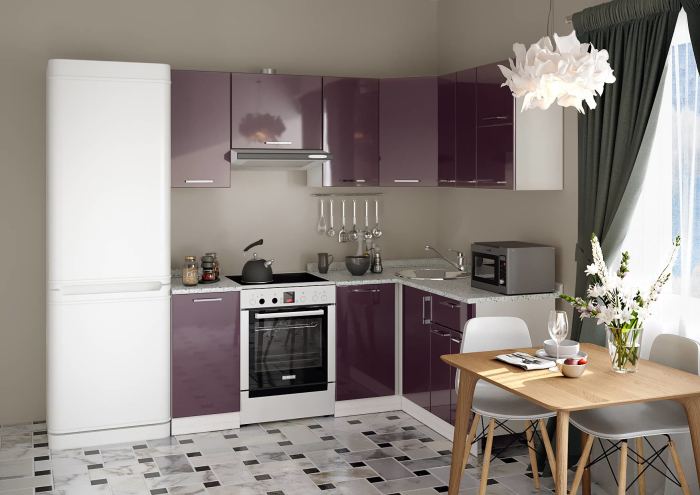Кухонная мебель цвета баклажана. \ Фото: meb100.ru.