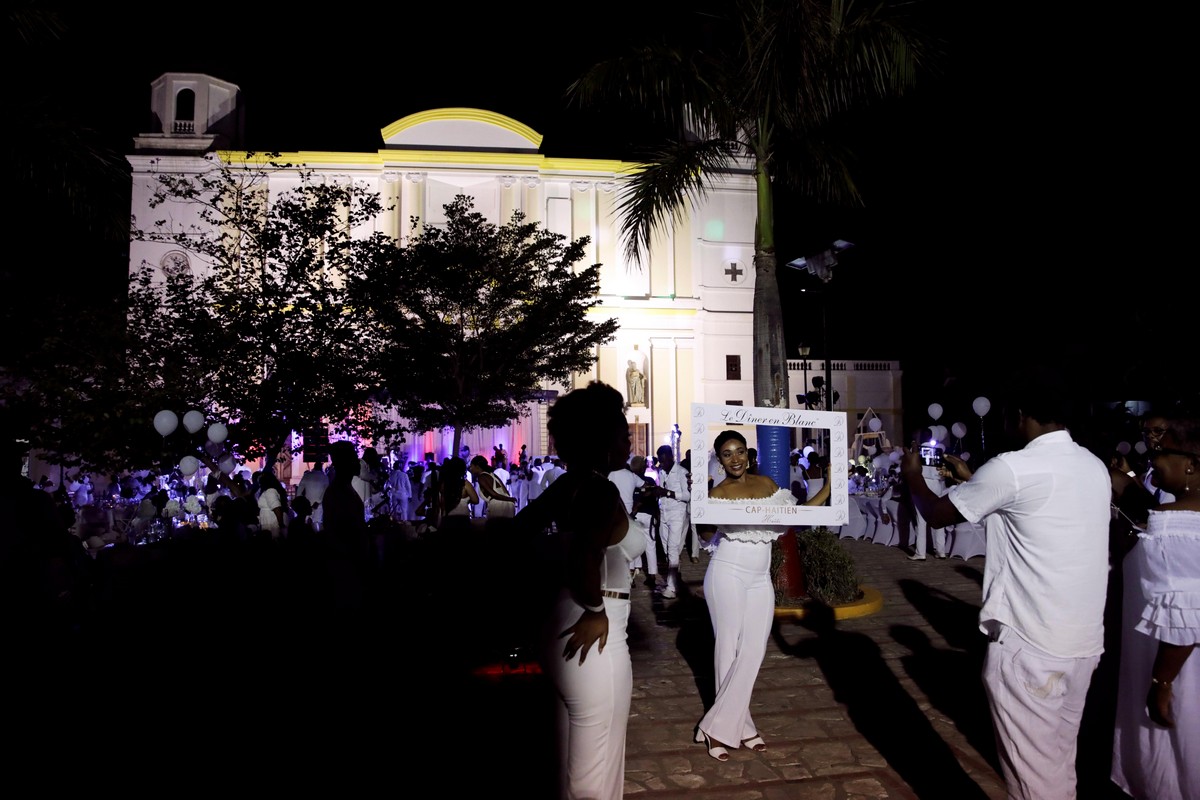 Ужин в белом на Гаити: Haiti's Diner En Blanc 2019