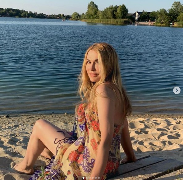 Ольга Сумская восхитила естественной красотой на пляжном снимке. ФОТО