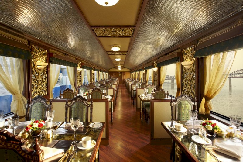 Королевский экспресс: как выглядят пять самых роскошных поездов мира. ФОТО