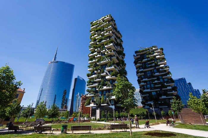 Небоскреб Bosco Verticale способствует формированию экосистемы в Милане (Италия). | Фото: loveopium.ru.