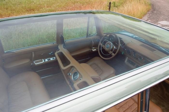 Лимузин Mercedes-Benz 1966 года со стеклянной крышей