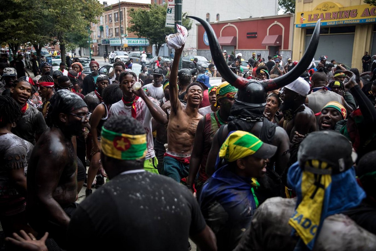 Парад J’Ouvert 2019 прошел в Нью-Йорке