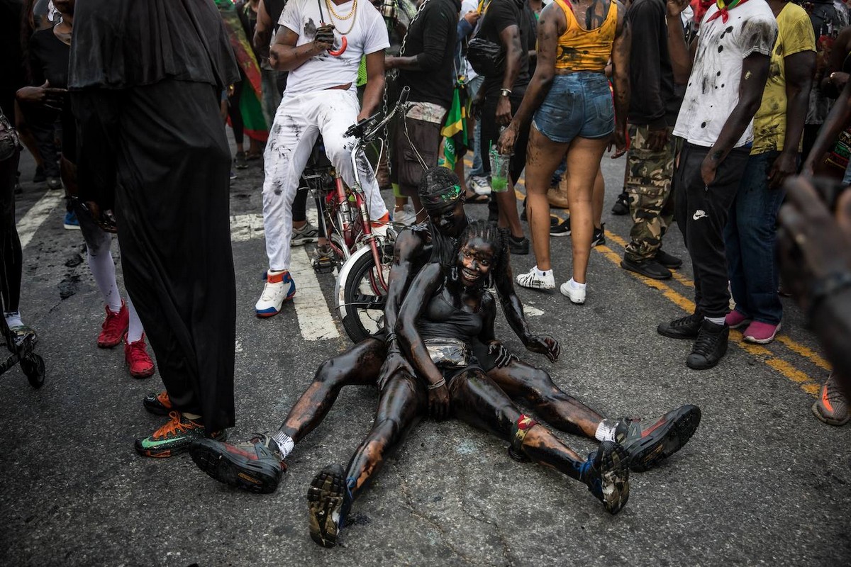 Парад J’Ouvert 2019 прошел в Нью-Йорке