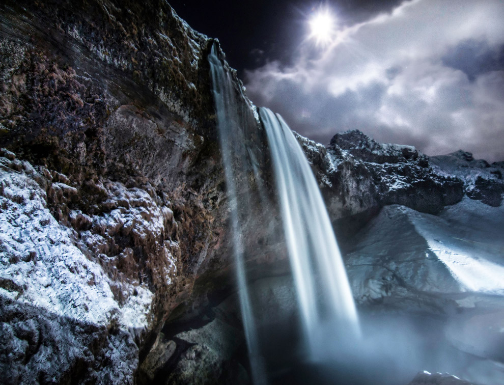 Поразительная красота водопадов Исландии