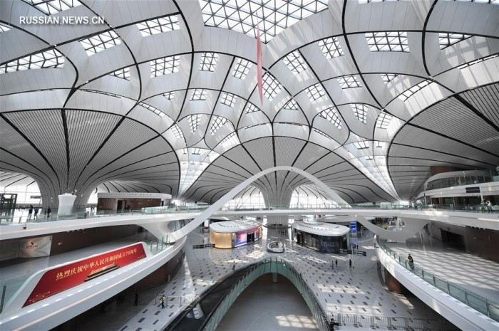 В Китае один из крупнейших аэропортов мира уже готов принять пассажиров. ФОТО
