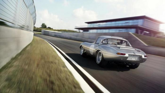 Несколько попыток возродить классический Jaguar E-Type