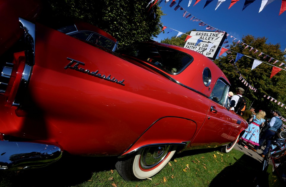 Ретро-фестиваль Goodwood Revival в Великобритании