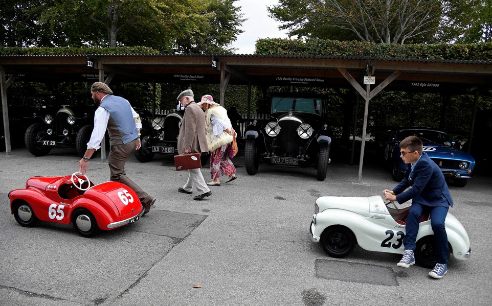 Ретро-фестиваль Goodwood Revival в Великобритании