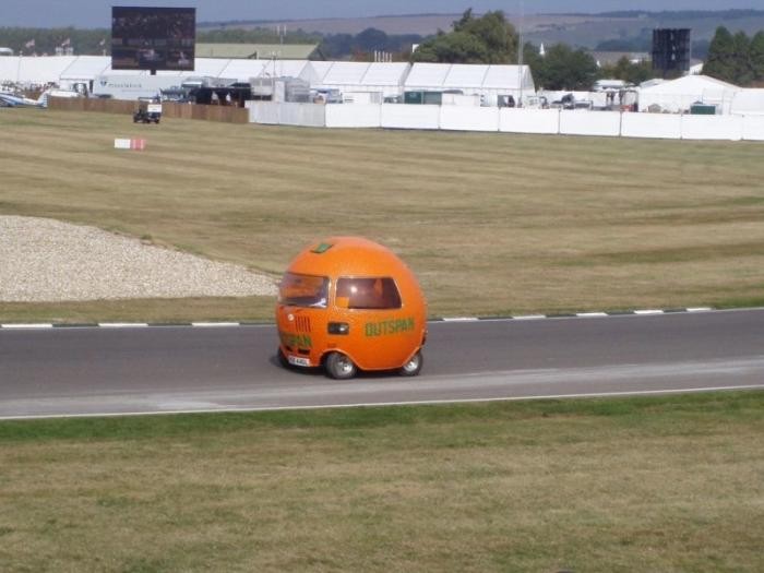 Апельсиновый и самый странный Mini в истории