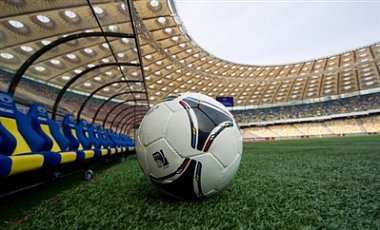 ФФУ будет уговаривать ФИФА пустить болельщиков на матч плей-офф