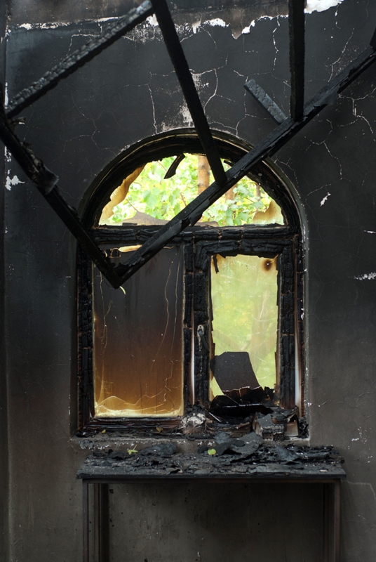Крымские татары расценили поджоги мечетей как теракты