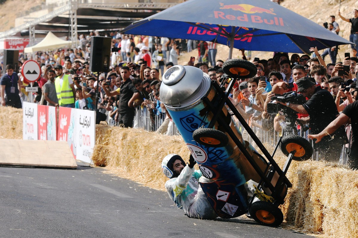 Гонка Red Bull Soapbox на самодельных автомобилях в Иордании