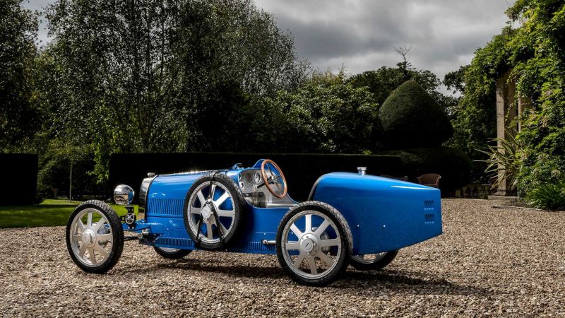 Легендарный Bugatti Type 35 для маленьких гонщиков