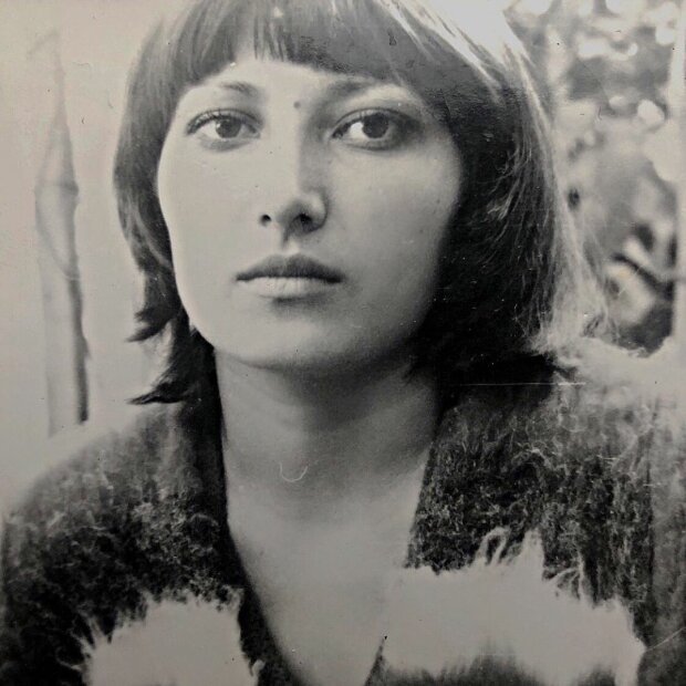 Алёна Мозговая показала архивный снимок мамы. ФОТО