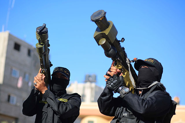 Боевики «Исламского джихада» провели военный парад в Газе. ФОТО