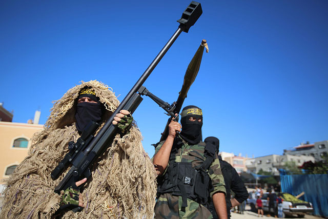 Боевики «Исламского джихада» провели военный парад в Газе. ФОТО