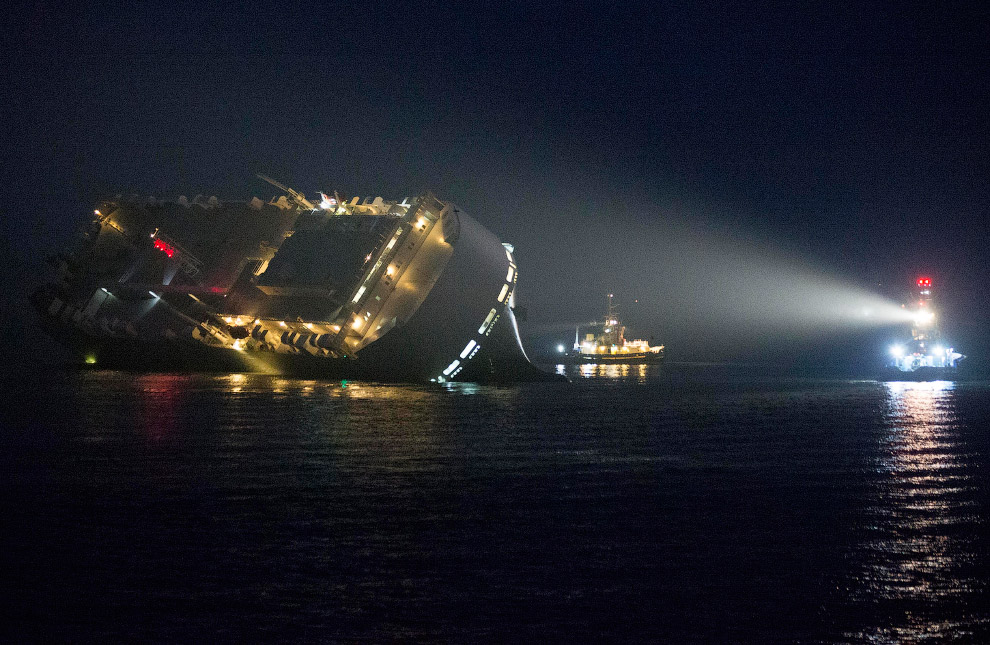 Севшие на мель морские гиганты