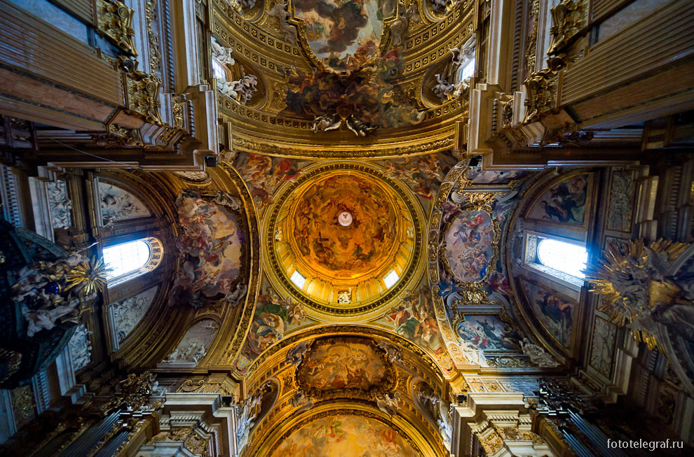 Прогуляйтесь по старым католическим церквям Рима: путеводитель. ФОТО