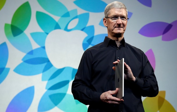 Глава Apple намекнул, что в течение месяца компания покажет новые "грандиозные" продукты