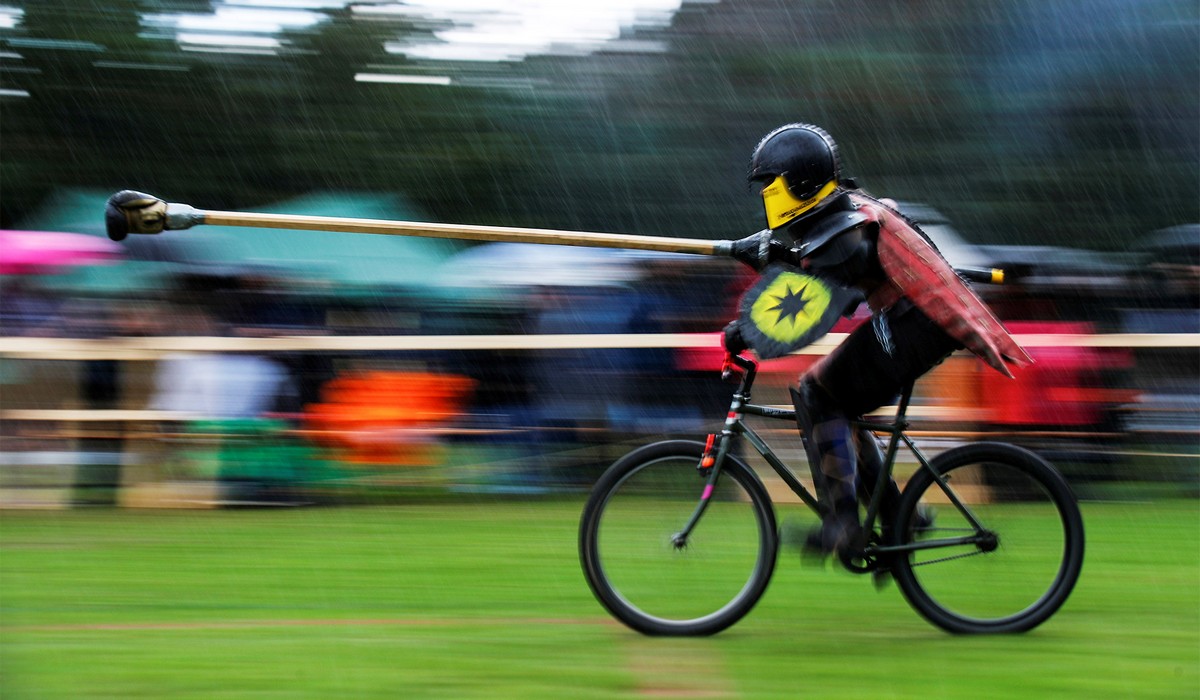 Рыцарские бои на велосипедах Pedal Battle в Германии