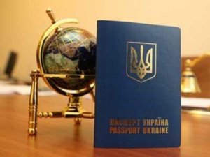 Украина и Россия уже обсуждают въезд по загранпаспортам