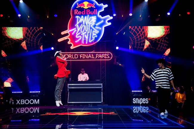 Первым чемпионом мира Red Bull Dance Your Style стал 17-летний Shinshan. ВИДЕО