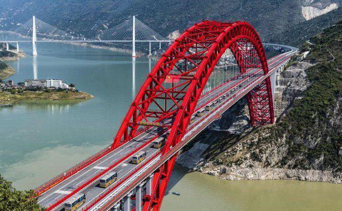 Как в Киеве достраивают самый большой арочный мост в Европе. ФОТО