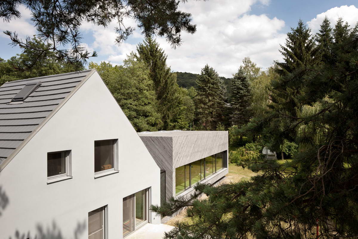 Растущий дом для семьи из трёх поколений в Австрии