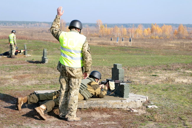 Сборы с боевыми стрельбами для резервистов теробороны прошли на Харьковщине 05