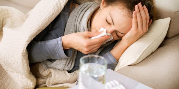 Как отличить грипп от ОРВИ, рассказали медики