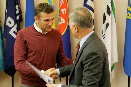 Андрей Шевченко получил диплом тренера