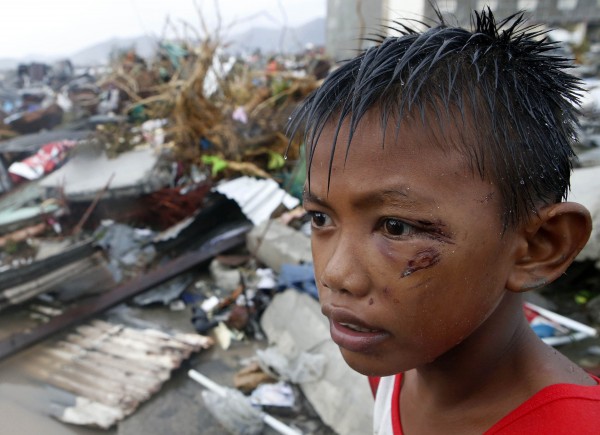 На Филиппинах после тайфуна объявлено положение "национального бедствия"