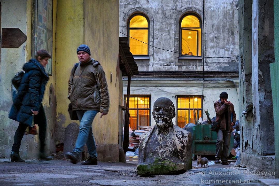 20 невероятных работ российского фотографа, которые как нельзя точно передают колорит  улиц. ФОТО