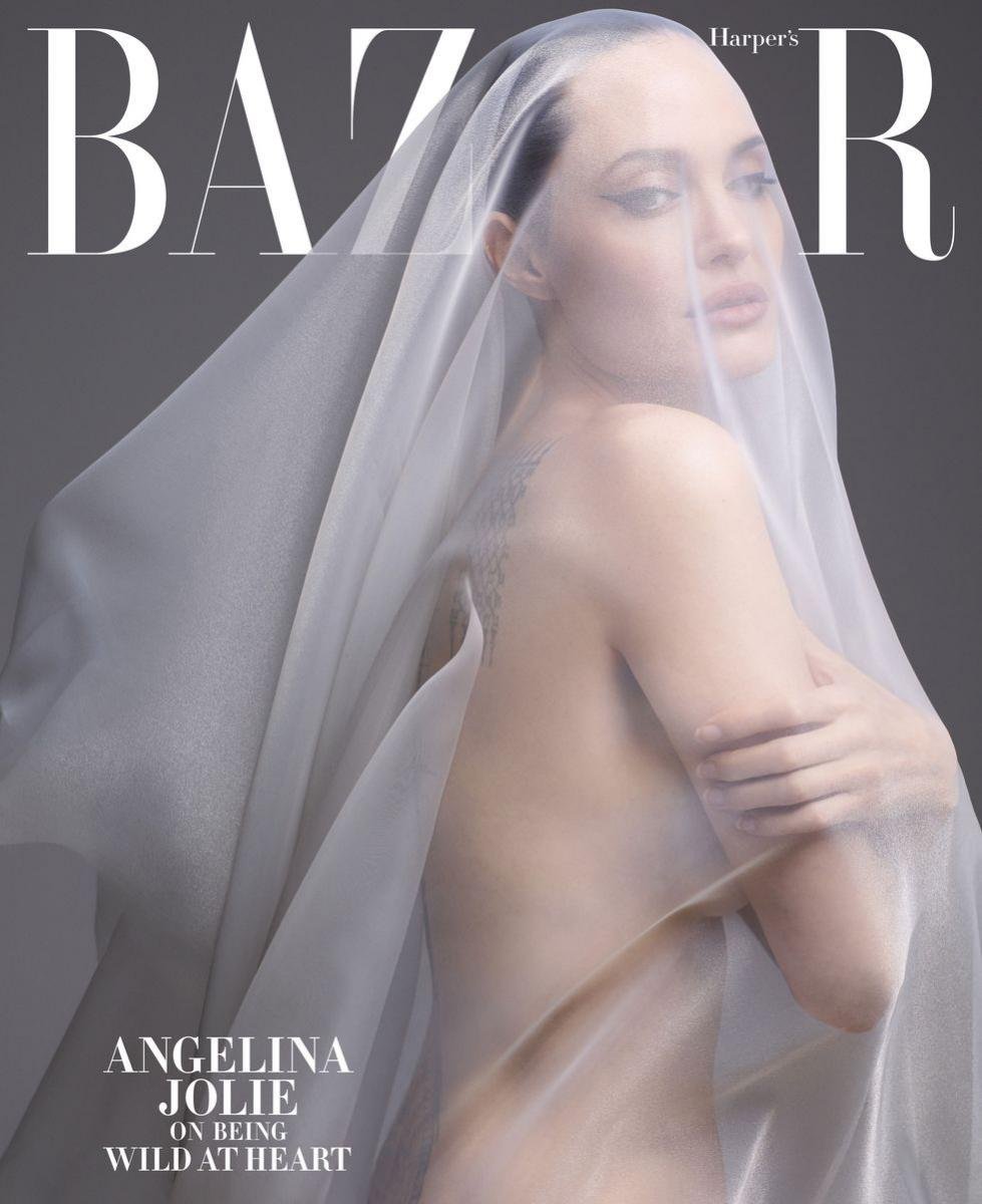 44-летняя Анджелина Джоли снялась в откровенной фотосессии для Harper’s Bazaar. ФОТО