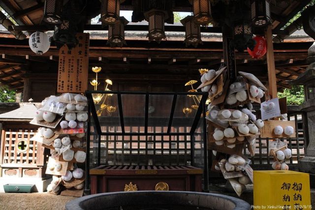 Японский храм Дзисон-ин, посвященный женскому бюсту