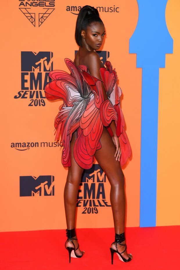 Странные и неудачные наряды знаменитостей на MTV EMA 2019