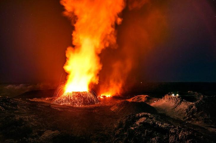 Ад во Франции: вулкан на острове Реюньон. ФОТО