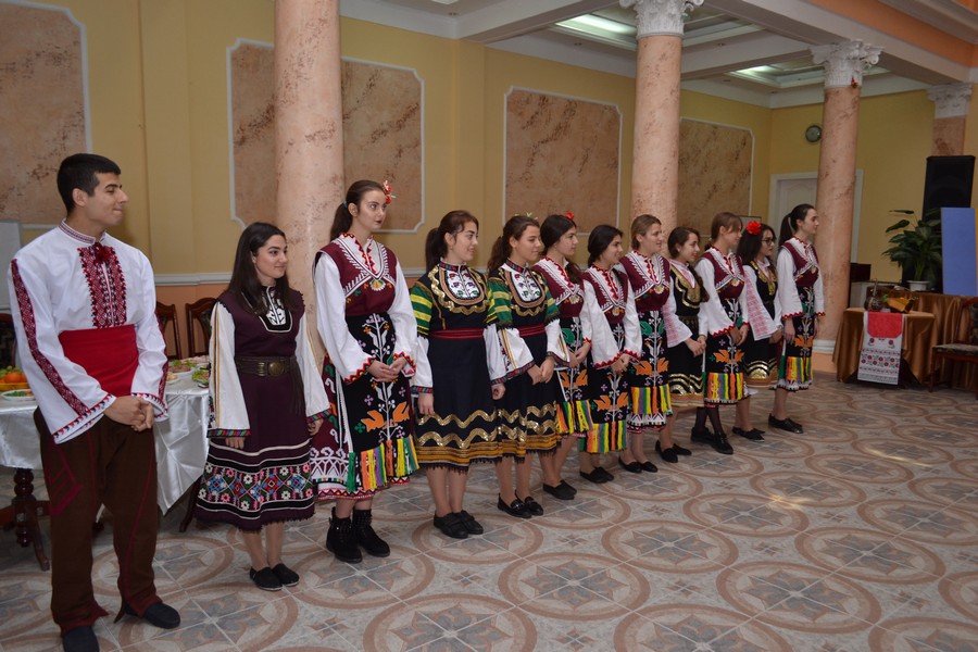 Одесские болгары отпраздновали Димитров День народными танцами, песнями и обрядами. ФОТО