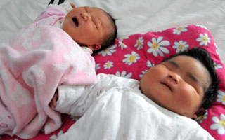 Китайские власти смягчили политику рождаемости