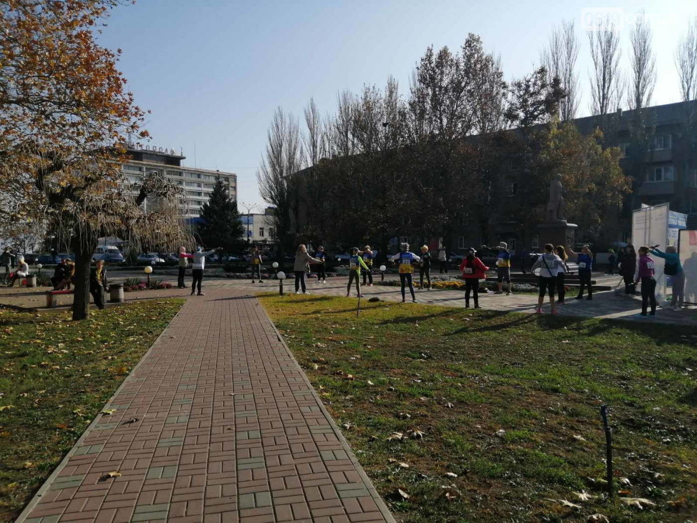 В Мелитополе около двухсот человек участвуют в полумарафоне. ФОТО