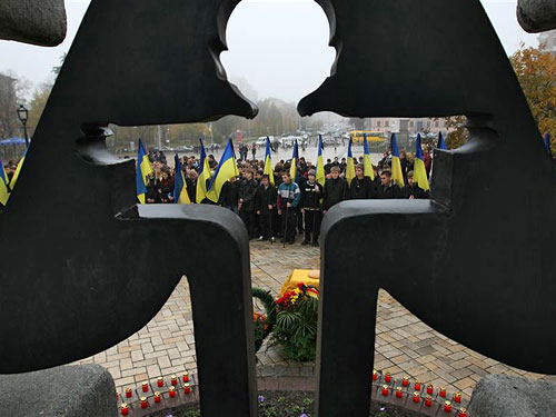 Почти 50 стран почтит память жертв Голодомора в Украине