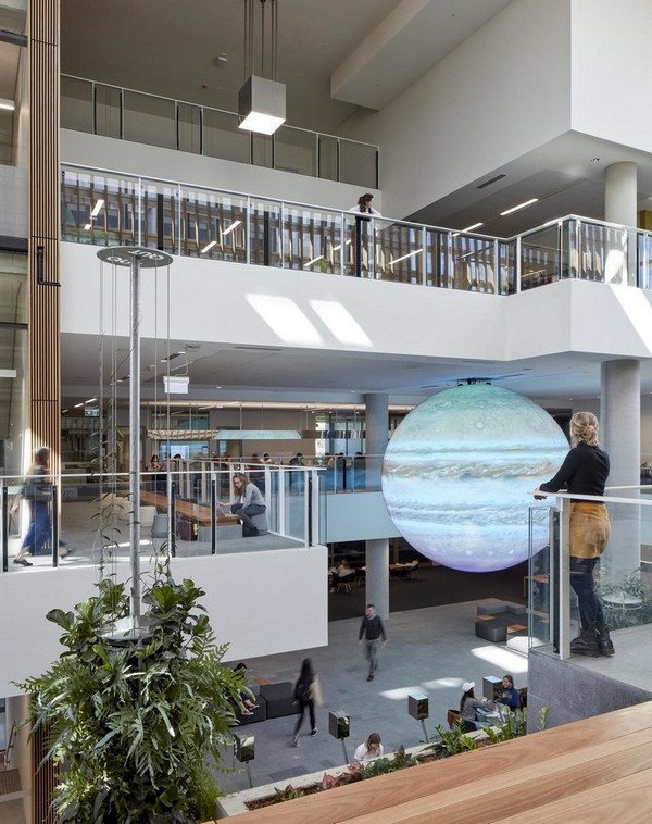 Уникальный центр, построенный для Технологического университета Квинсленда. Фото