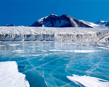Под льдами Антарктиды обнаружили неизвестный вулкан