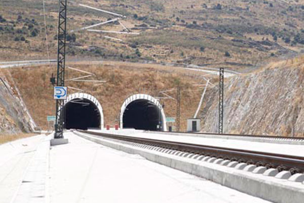 10 самых длинных тоннелей в мире. ФОТО