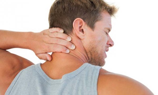 Неожиданные причины, по которым болит шея