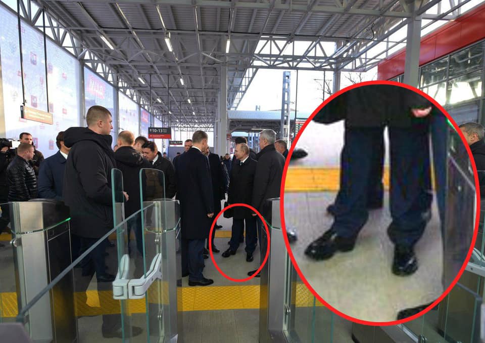 Недокрутили: на фото с «двойником» Путина заметили интересный нюанс