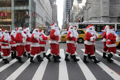 Нью-Йорк отказался от шествия Санта-Клаусов 